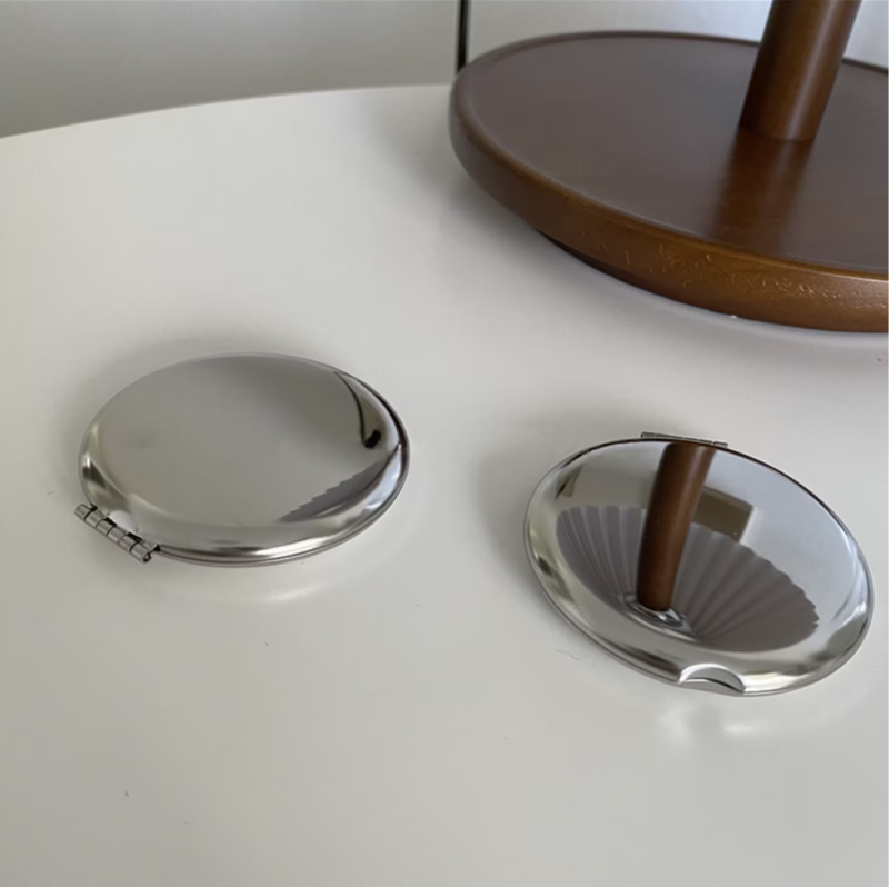Personalized Compact Mirror